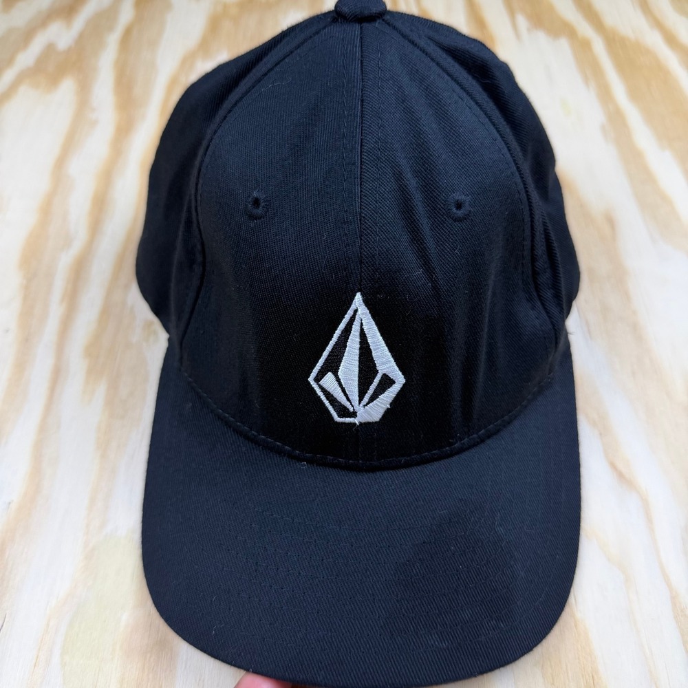Volcom Youth Boys Baseball Cap Black Flexfit Embroidered Stone Logo Hat